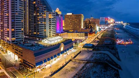 ATLANTIC CITY CASINOS ANNOUNCE EXCITING LINEUP OF NEW YEAR  .